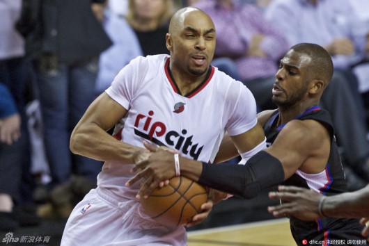 他在续约后 他在续约后