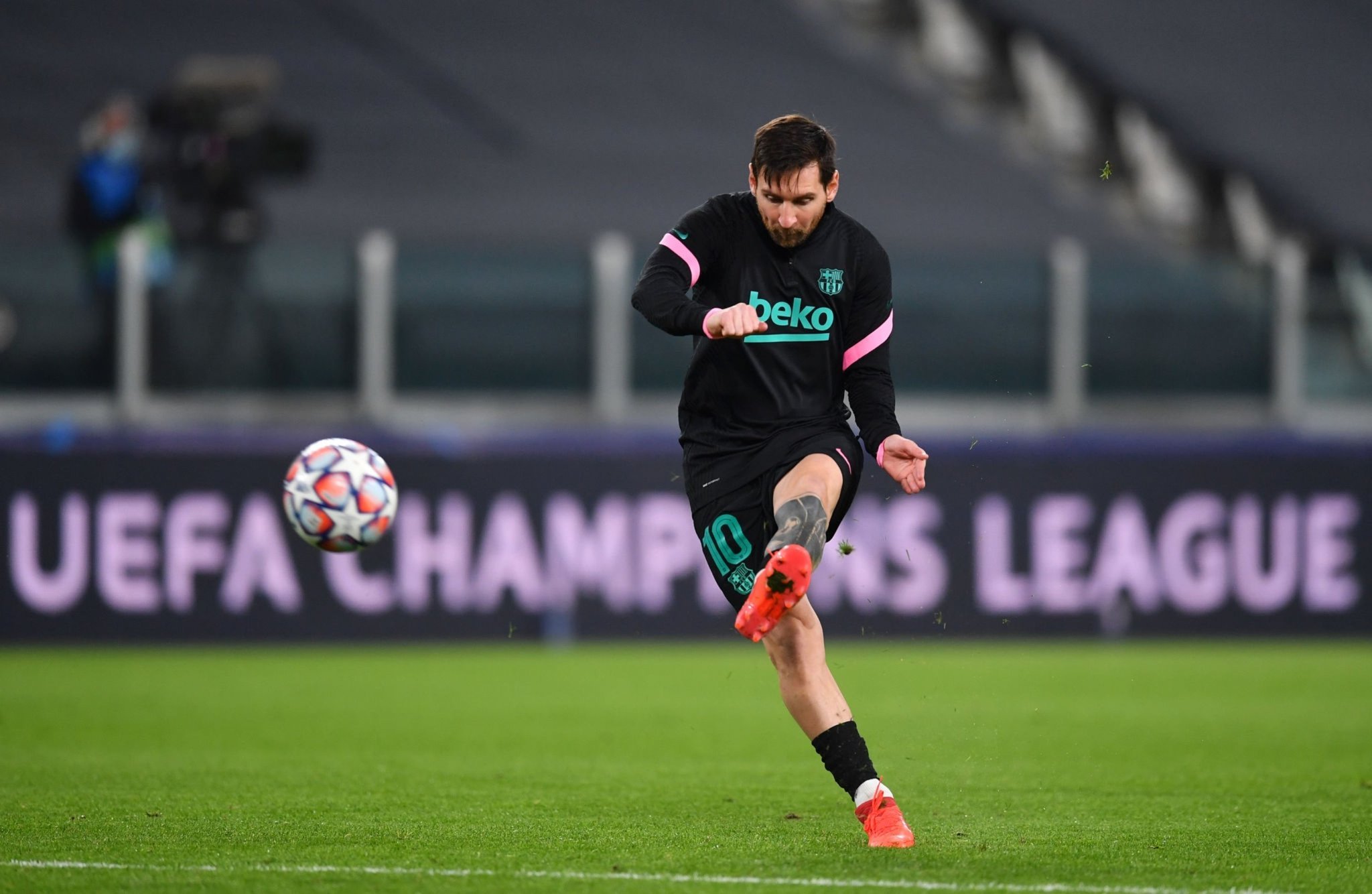 场上矛盾点 场上矛盾点