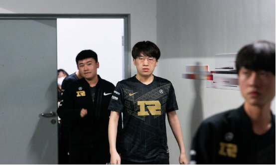 权重被显著 权重被显著